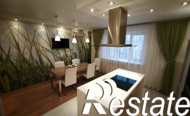 3-комн квартира улица Аминева, 5Б,  д. 5Б