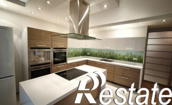 3-комн квартира улица Аминева, 5Б,  д. 5Б