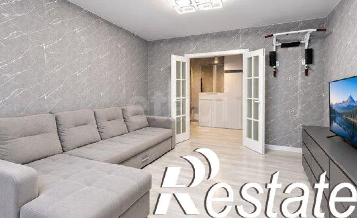 3-комн квартира улица Гастелло, 35А,  д. 35А