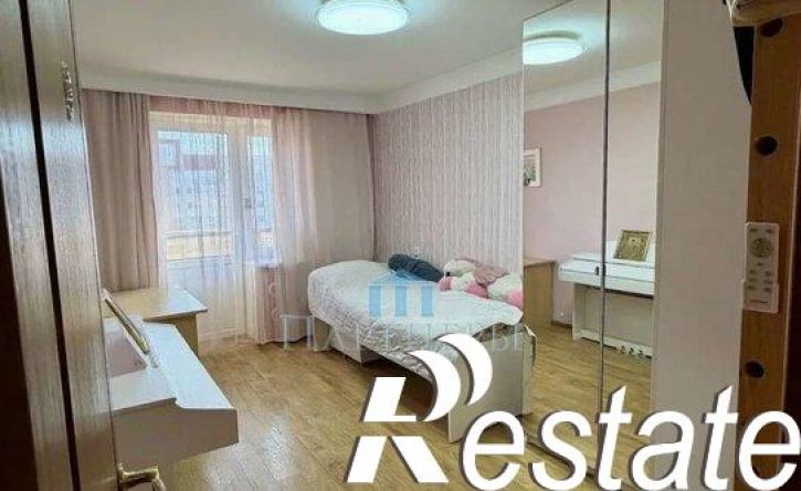 3-комн квартира Нагорная улица, 136,  д. 136