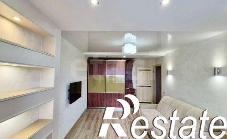 2-комн квартира улица Николая Панова, 50,  д. 50