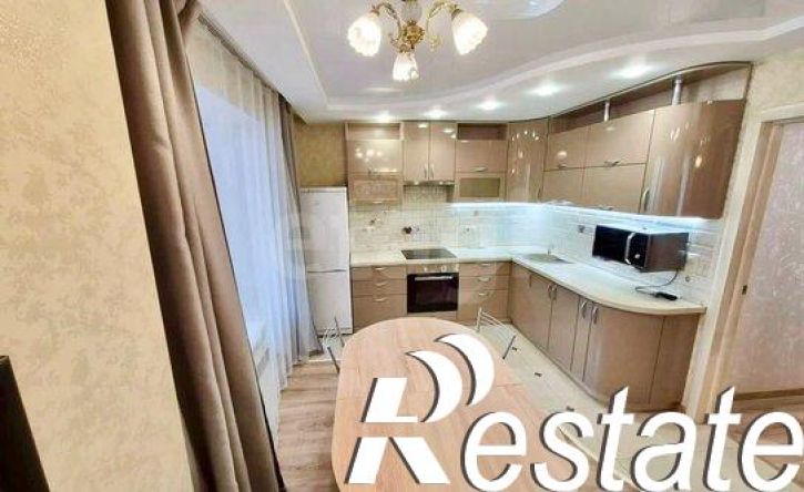 2-комн квартира улица Николая Панова, 50,  д. 50