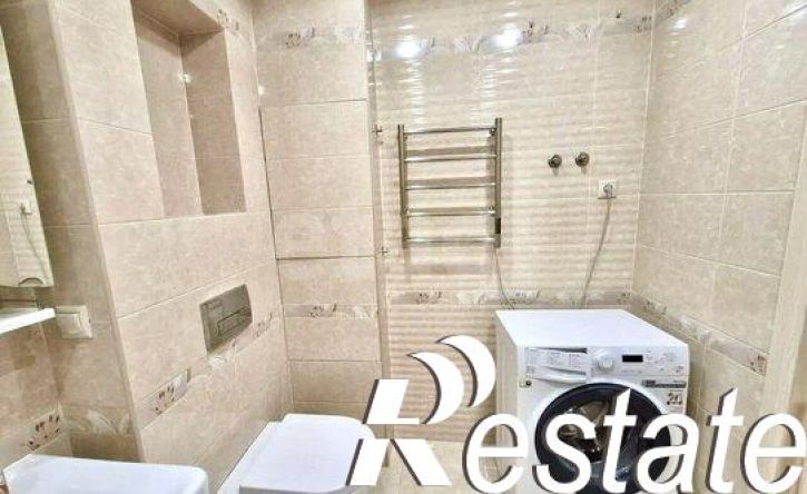 2-комн квартира улица Николая Панова, 50,  д. 50