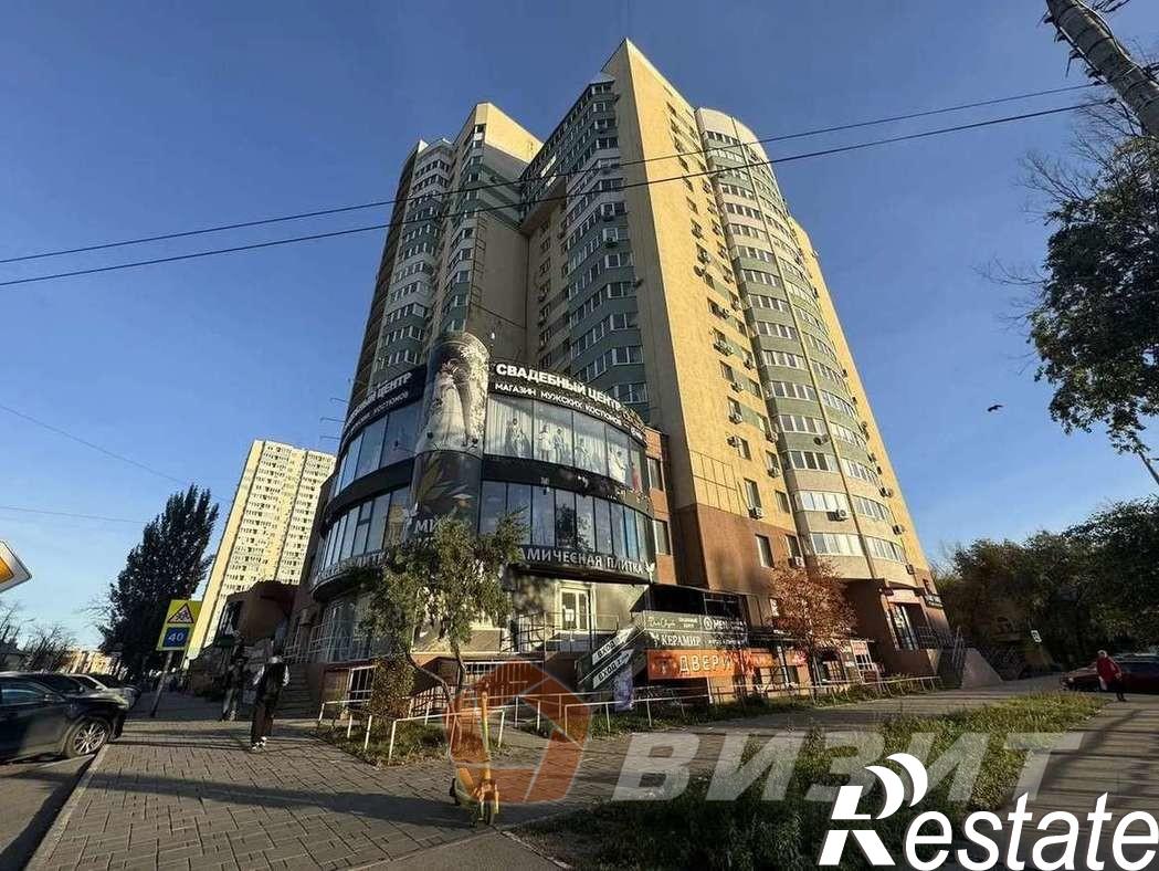 Сдать торговое помещение за 95 000 рублей на Дыбенко улица, 23