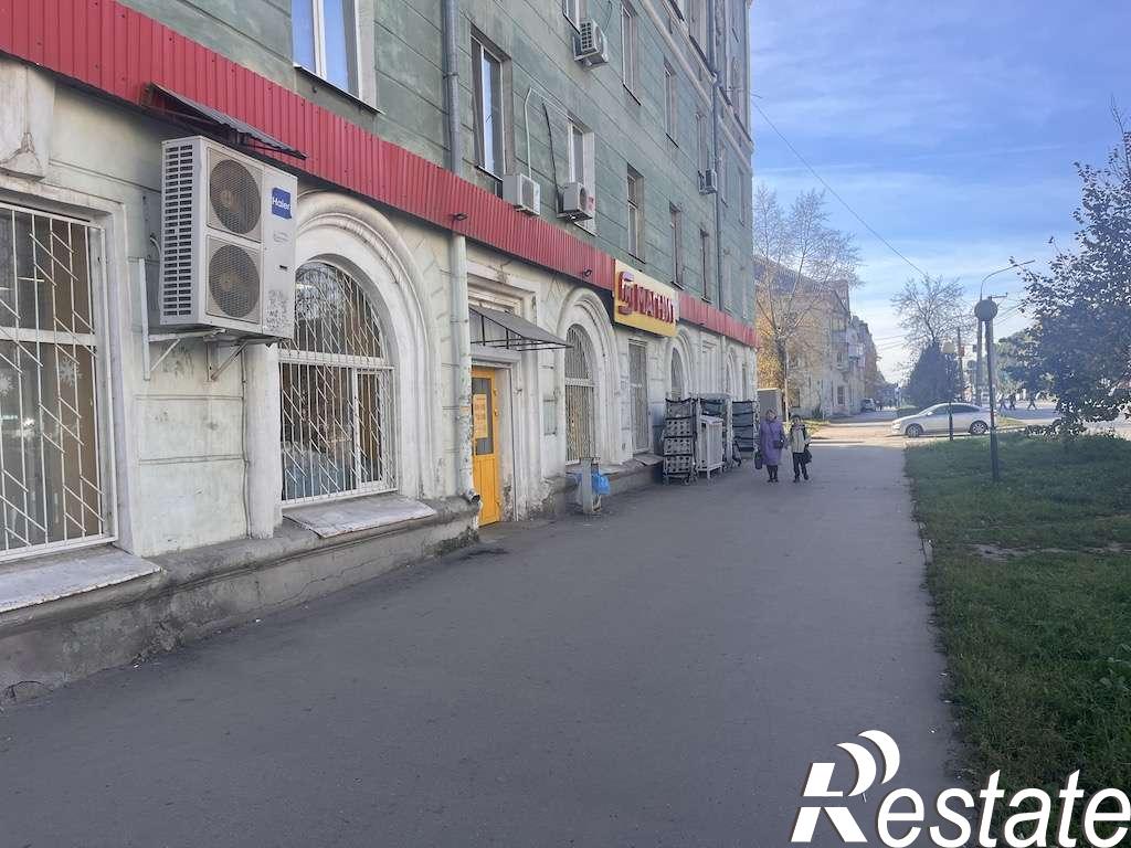 Сдать торговое помещение за 70 000 рублей на Победы улица, 141