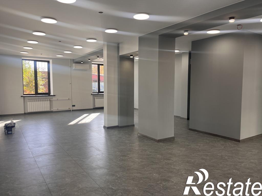 Сдать торговое помещение за 70 000 рублей на Победы улица, 141