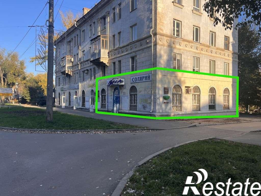 Сдать торговое помещение за 117 600 рублей на Металлургов проспект, 35