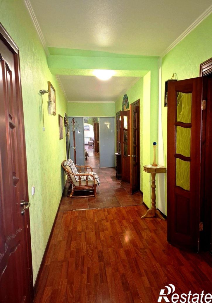 3-комн квартира Пушкина улица, 268