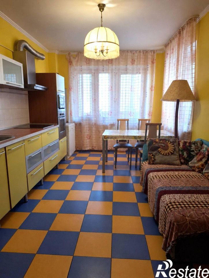 3-комн квартира Пушкина улица, 268