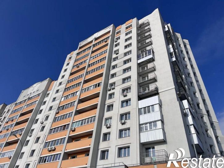 3-комн квартира Советской Армии улица, 127А