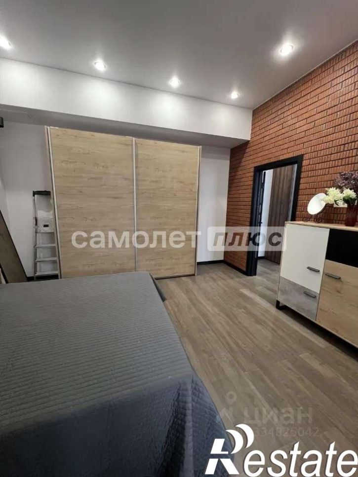 2-комн квартира Ленинская улица, 310