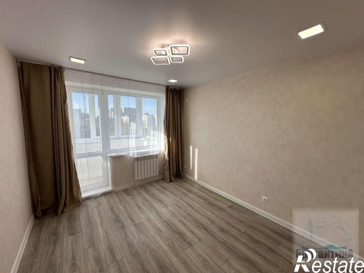 2-комн квартира Георгия Димитрова улица, 100