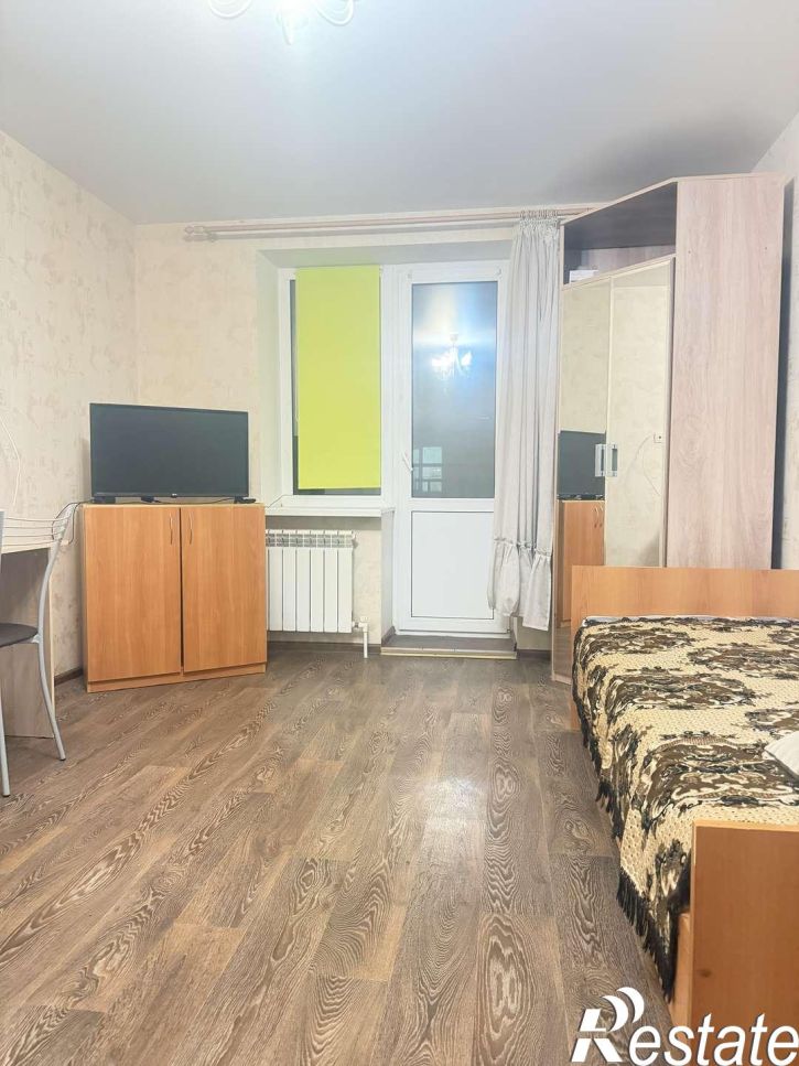 1-комн квартира Ивана Финютина бульвар, 80