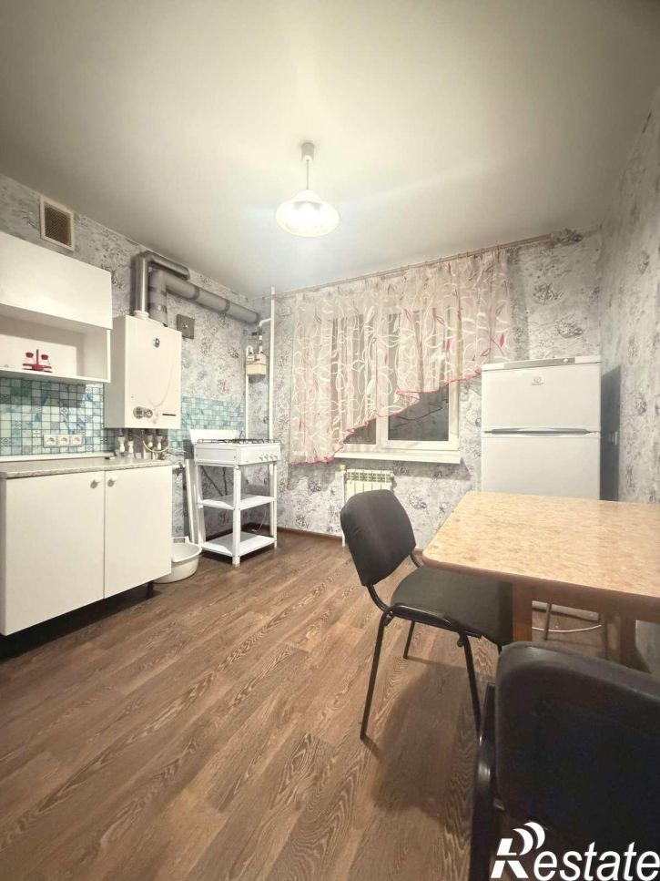 1-комн квартира Ивана Финютина бульвар, 80