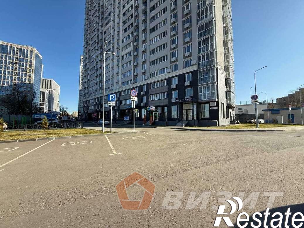 Сдать торговое помещение за 105 600 рублей на Московское шоссе, 9