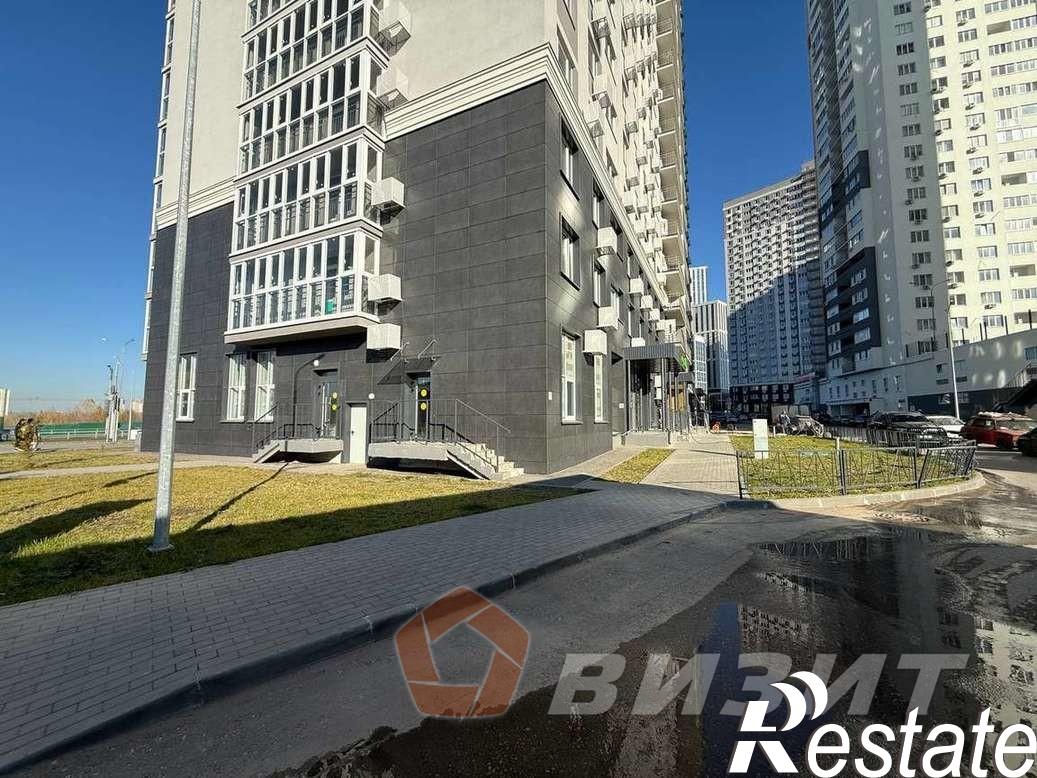 Сдать торговое помещение за 105 600 рублей на Московское шоссе, 9